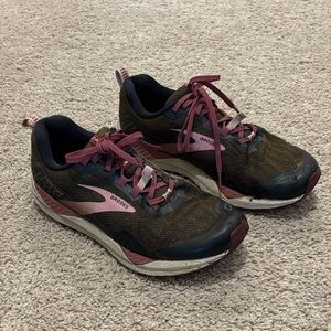 Brooks Cascadia 15 Trail Shoes